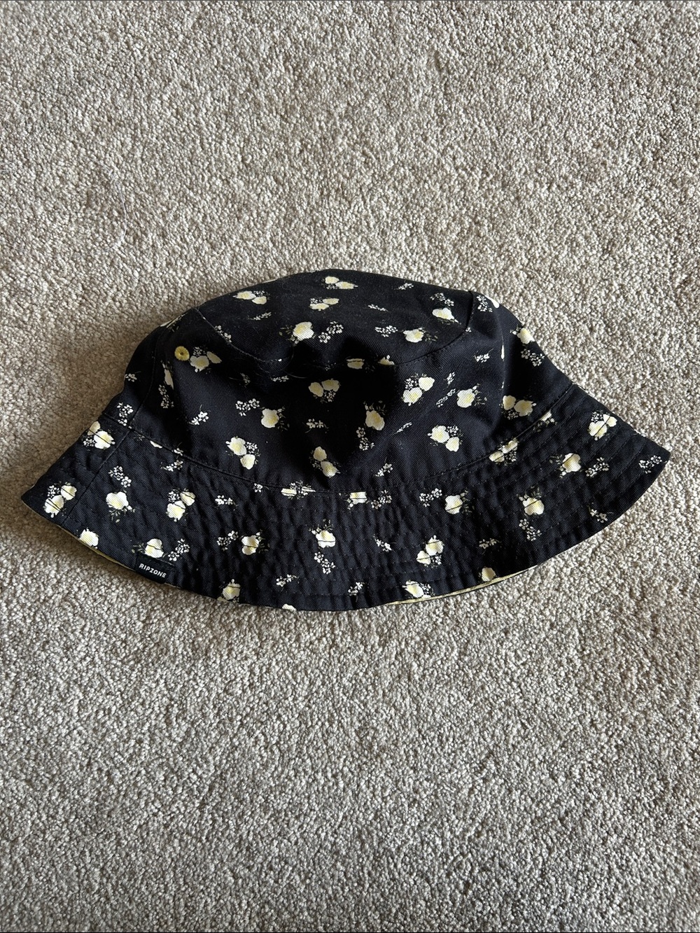 Rip zone yellow reversible bucket hat